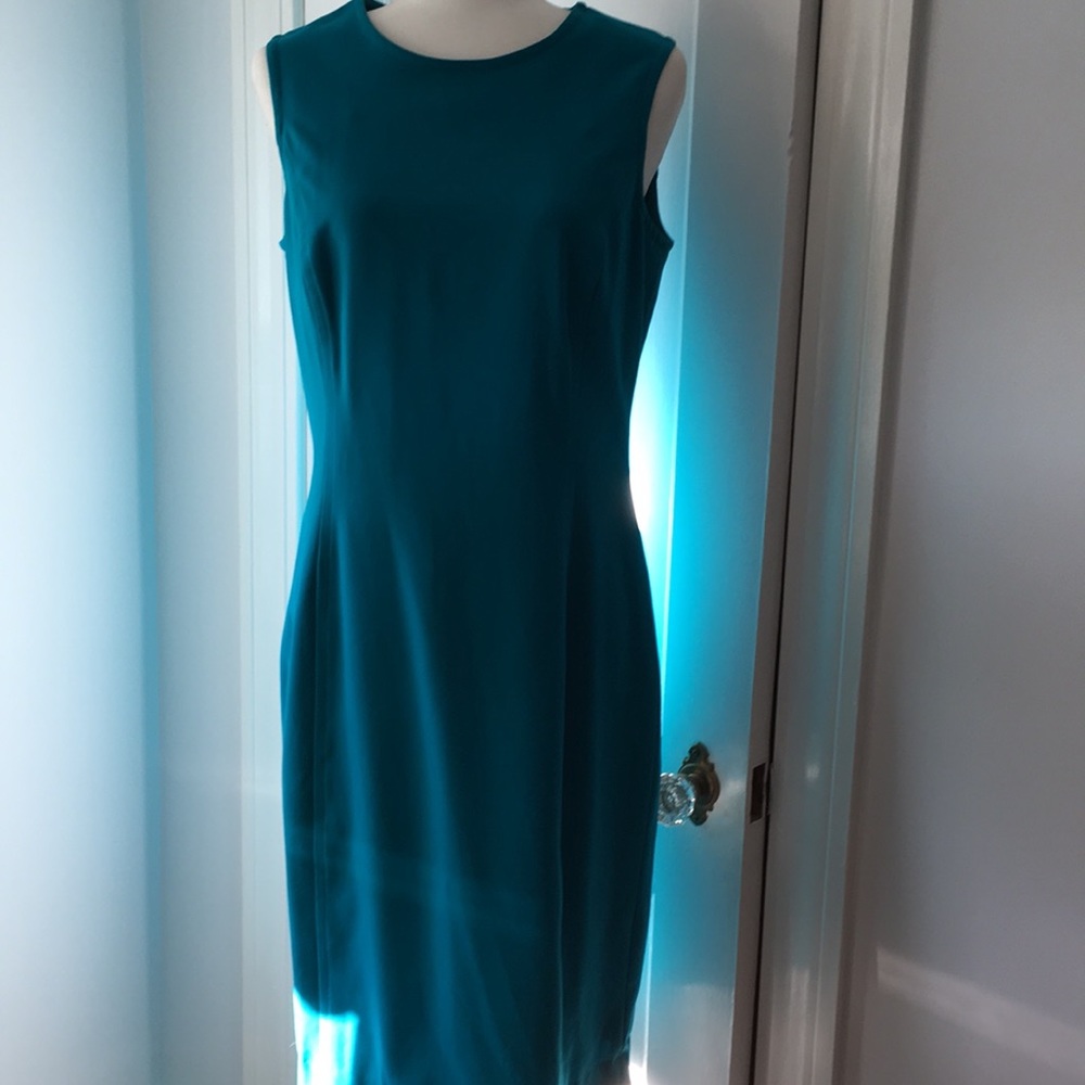 Calvin Klein turquoise size 8 sleeveless dress